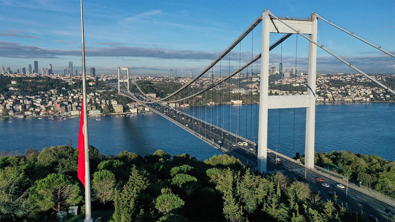 Otoyol ve Köprü Geçiş Ücretlerine Gece Yarısından İtibaren Geçerli Zam Geldi