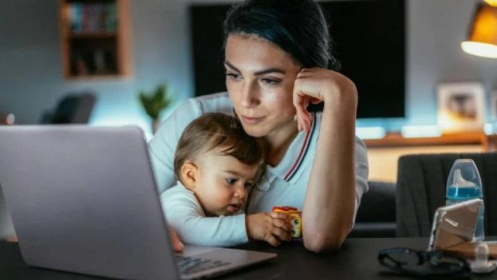 AKP’den Doğurganlığı Teşvik Hazırlığı: ücretli Doğum İznine Kademeli Artış Gündemde