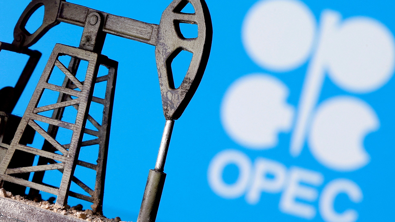 Petrol Fiyatları OPEC’in Üretim Kesintileri Açıklamasından Sonra Arttı