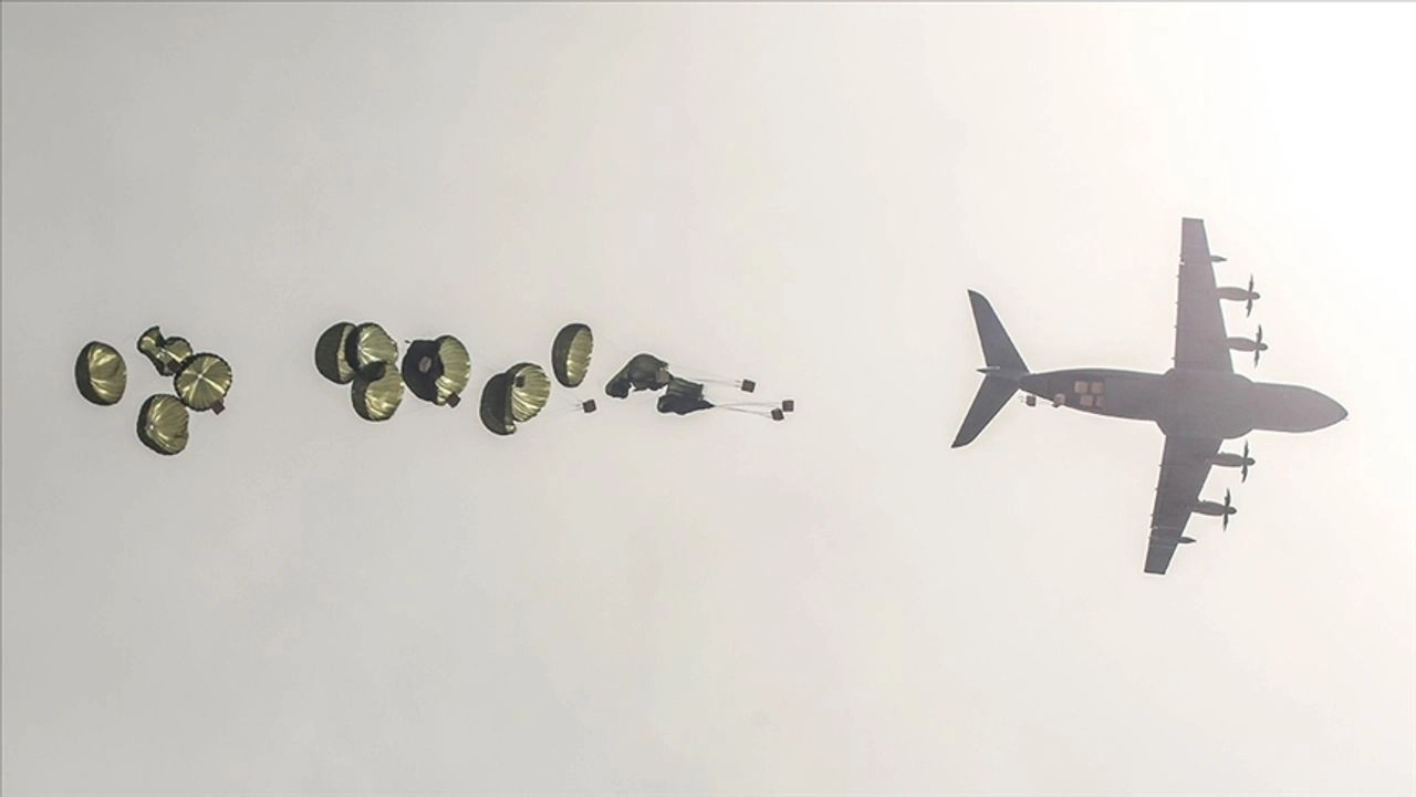 ABD, Gazze Şeridi’ne Havadan İnsani Yardımları Tekrar Başlattı