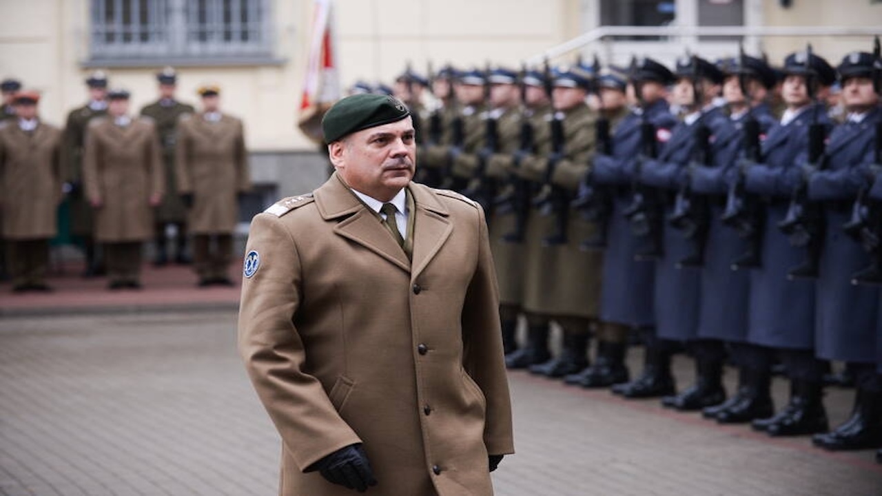 Polonya Genelkurmay Başkanı General Wieslaw Kukula: Polonya, Savaşa Hazır Olmalı