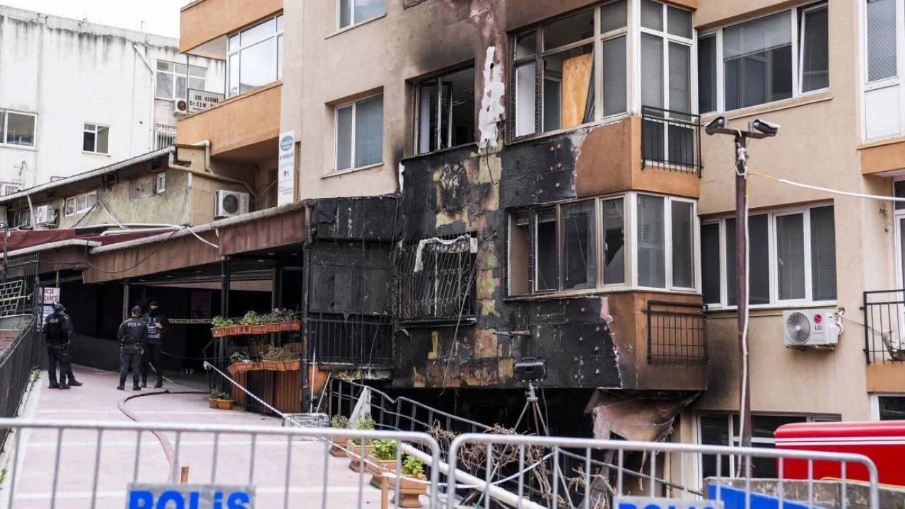 Beşiktaş’ta 29 Kişinin Ölmesine Sebep Olan Gece Kulübü Yangını Davası Başladı: İddianamede Neler Var?