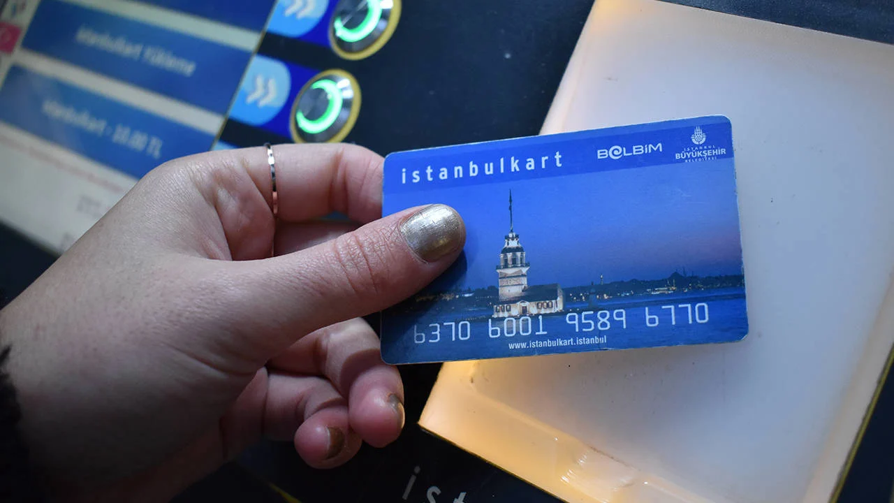İstanbulkart Yönetmeliği Değişti: 30 Yaş Üzeri Öğrenci…
