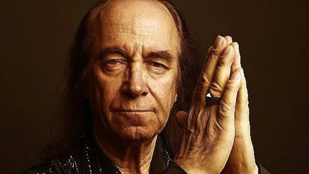 Anadolu Rock Müziğinin Babası Erkin Koray’ı Sevgi ile Anıyoruz