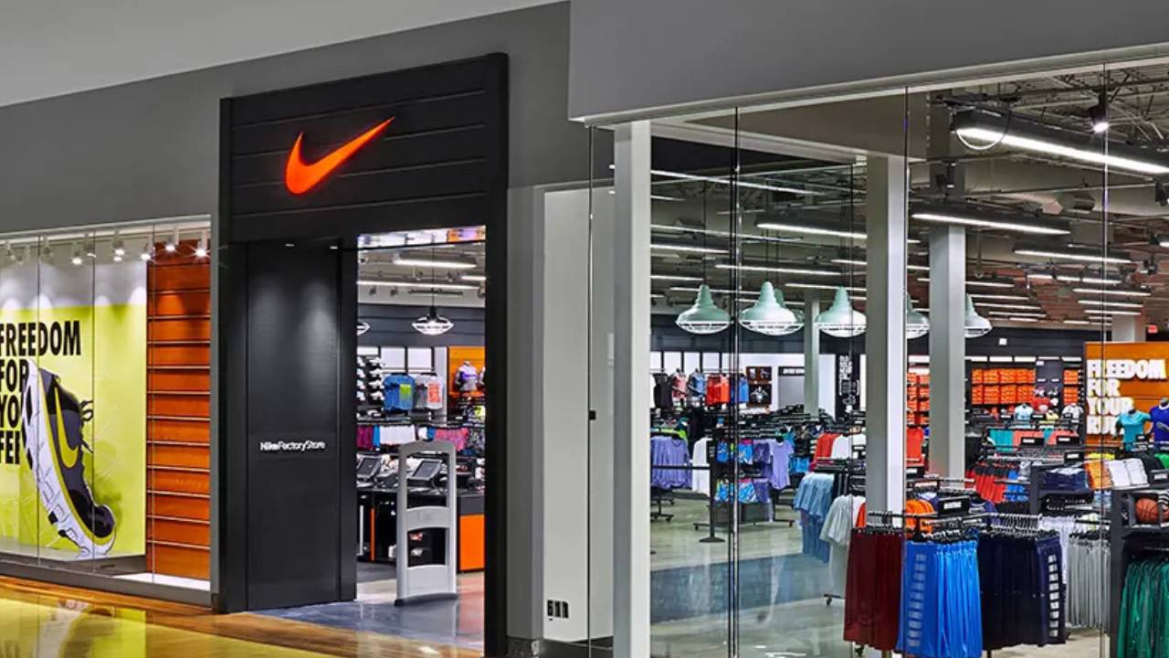 Nike, Türkiye’nin İnternet Siparişlerini Askıya Aldı: Kararın Sebebi Ne?