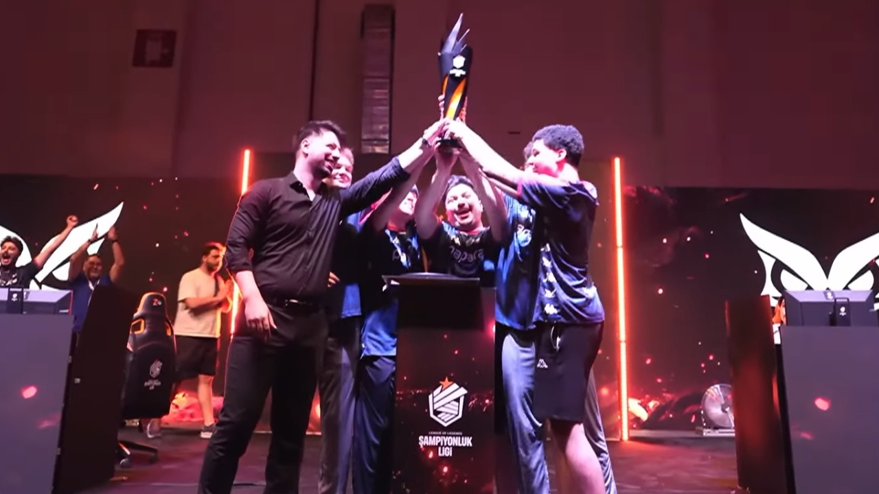 2-0’dan Geri Dönüş: Papara SuperMassive, Şampiyonluk Ligi’nde Tarih Yazdı!