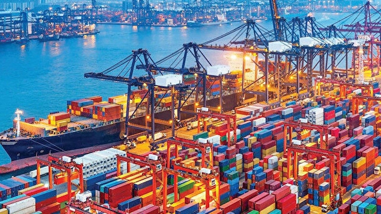 Türkiye’nin Dış Ticaret Açığı Ağustosta Yüzde 42,7 Azaldı