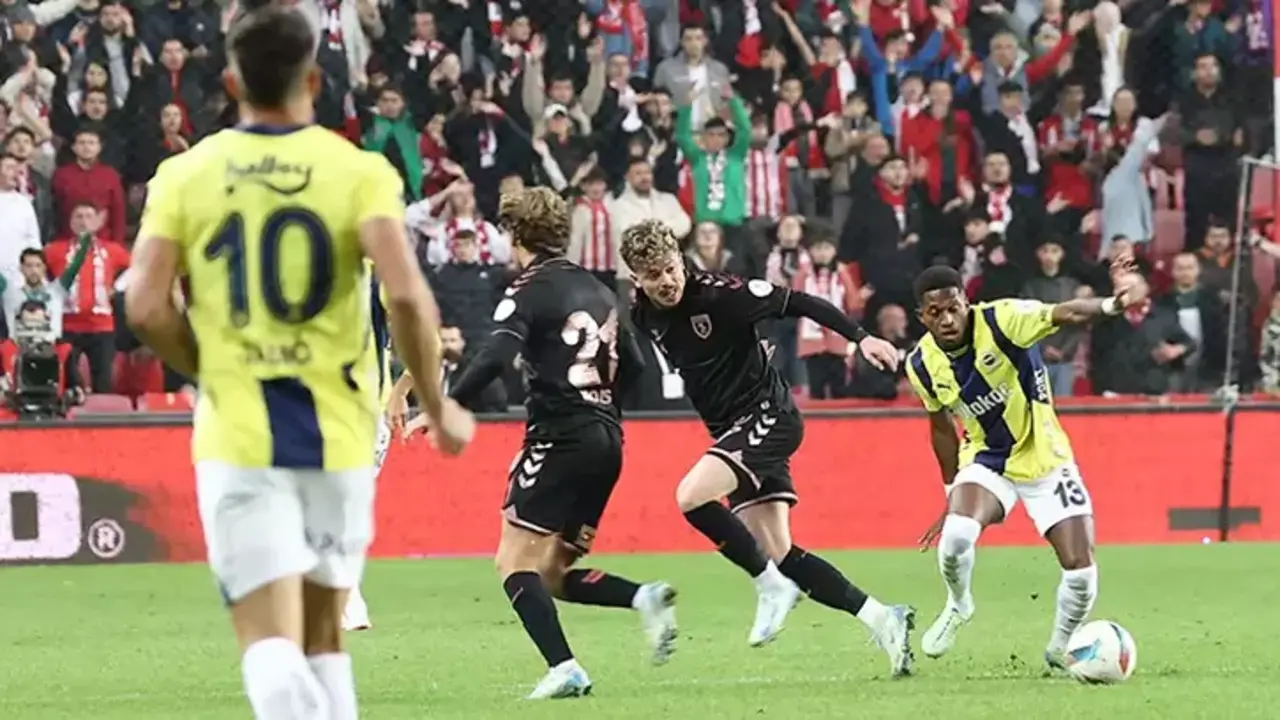 Fenerbahçe, Son Dakikalarda Yediği Golle Samsunspor ile Berabere Kaldı: 2-2