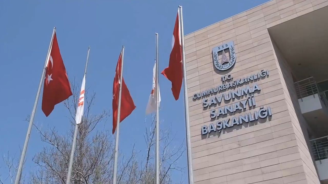 Savunma Sanayii Fonu İçin Yapılan Teklif 2025 Yılına Ertelendi
