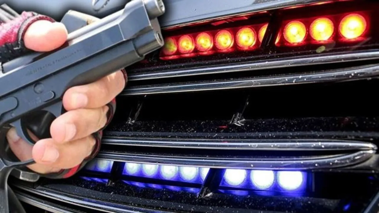 Çakarlı Araç Kullananlara Ceza ve Ruhsatsız Silahlar İçin Düzenleme İçeren Teklif TBMM’ye Sunuldu