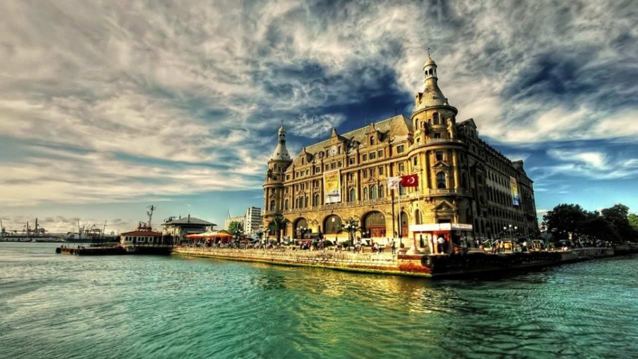 İstanbul’un Tarihi Sirkeci ve Haydarpaşa Tren Garları Kültür Sanat Merkezi Oluyor