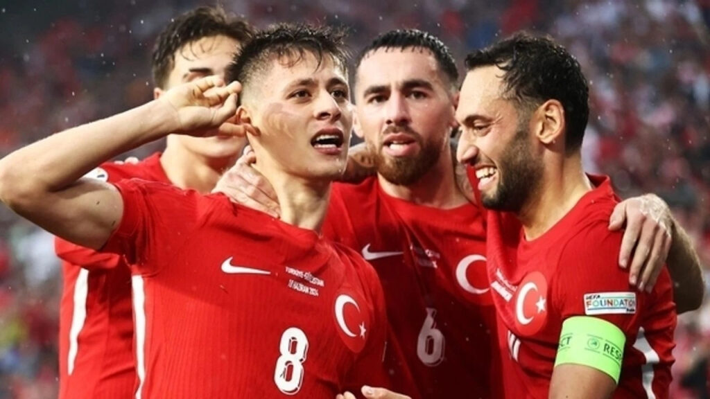 Hedef A Ligi: Türkiye, a milli takım , Karadağ Karşısında Liderlik İçin Sahada, golden boy