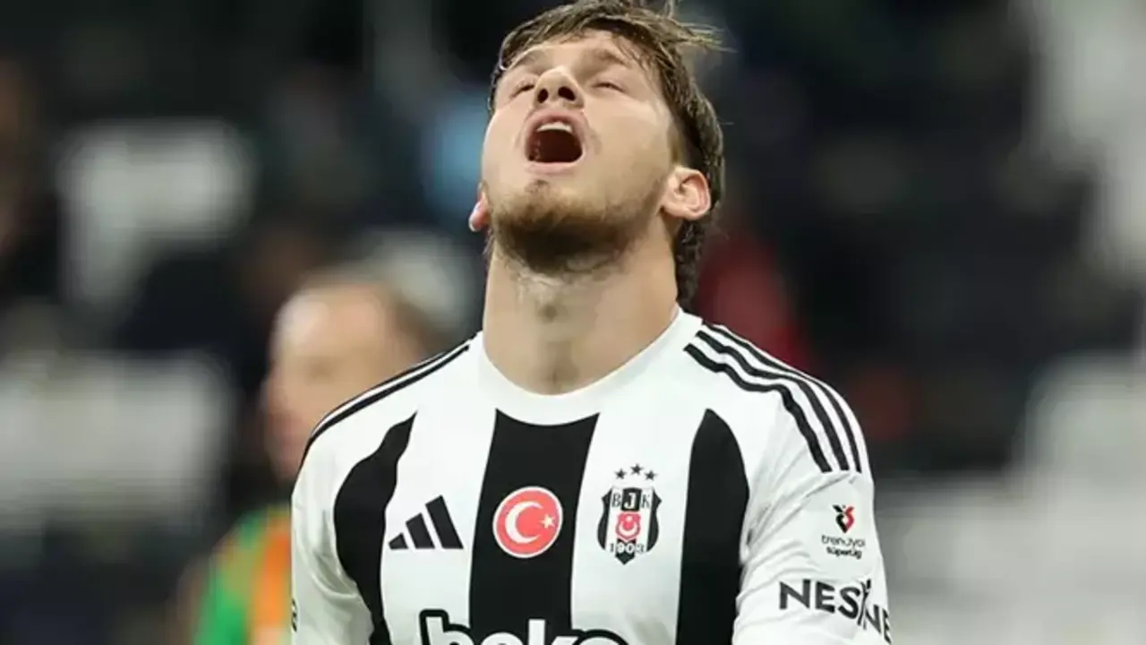 Beşiktaş Kötü Gidişata Dur Diyemedi: Siyah-Beyazlılar, Alanyaspor ile 1-1 Berabere Kaldı