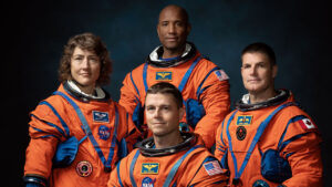 nasa-artemis-2-gorevi-ile-aya-gidecek-astronotlari-acikladi-copy