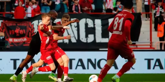 Beşiktaş ile Antalyaspor Berabere Kaldı: 1-1