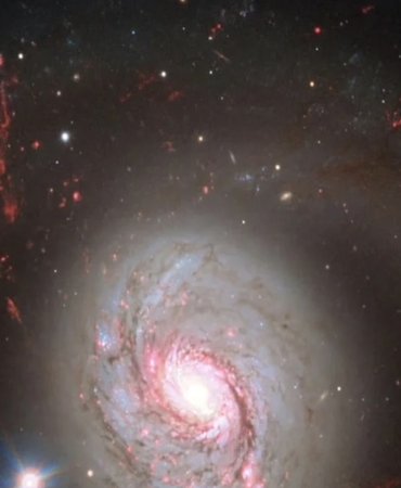 Gökbilimciler, AGN'nin Kızılötesi Görüntülerini Yakaladı