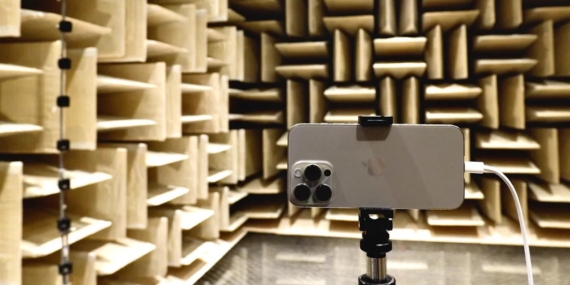 Apple, iPhone 16 Ses Kalitesini Yankısız Odada Test Ediyor