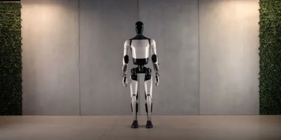 Elon Musk ‘Tarihin En Büyük Ürünü’ İçin Hazırlanıyor: 500 Bin Optimus Robot Geliyor
