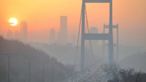 İstanbul’un Kirli Trafiği Kar Yağışını Engelliyor, hava kirliliği, hava raporu, yeni haftada hava