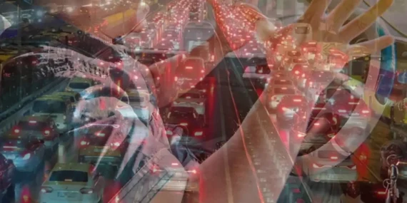 Zirvede Yer Aldı: Bir Sürücü İstanbul Trafiğinde 4.5 Gününü Harcıyor