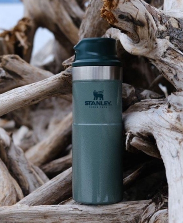 siki-bir-yol-arkadasina-mi-ihtiyacin-var-stanley-travel-mug-modellerini-simdi-incele-termos-dunyasi