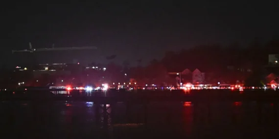 ABD’de Uçak ile Helikopter Çarpıştı: En Az 30 Ölü!