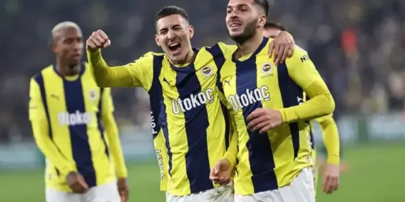 Fenerbahçe Zirve Takibini Sürdürdü: Sarı-Lacivertliler Kasımpaşa’yı 3-1 Mağlup Etti