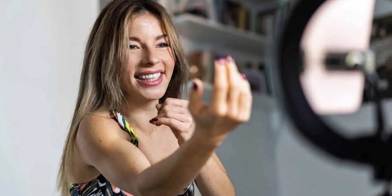 Fenomenler Dikkat: Bu Kelimeyi Kullananlar Ceza Yiyecek!