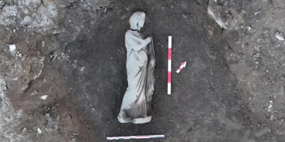 Perge Antik Kenti’nde Roma Dönemi’ne Ait Heykeller Ortaya Çıkarıldı