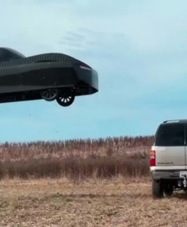 300-bin-dolarlik-ucan-araba-yola-cikiyor-ilk-test-goruntuleri-yayinlandi-3204292_202502241129_1