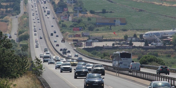 Bakan Uraloğlu Açıkladı: Trafik Güvenliği İçin Yol Kenarlarına Konacak