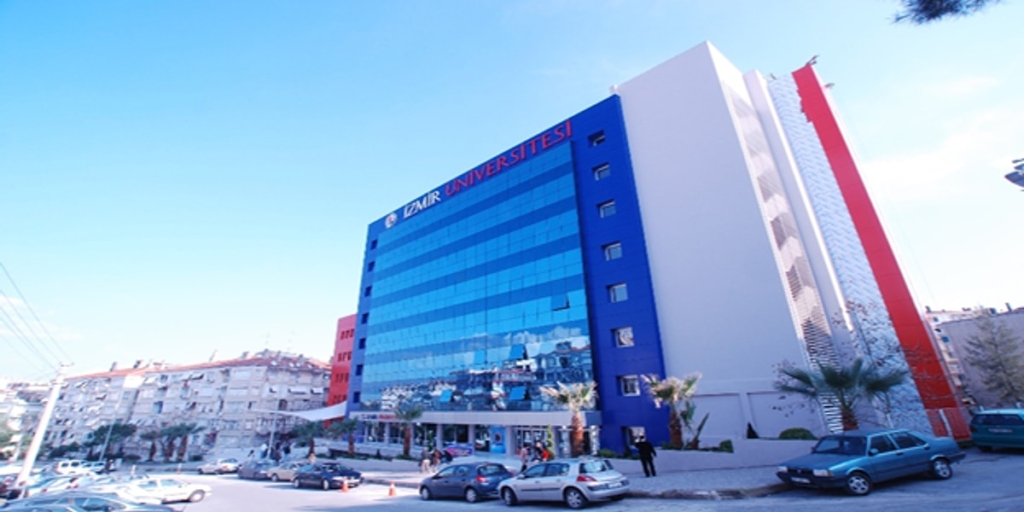 İzmir Demokrasi Üniversitesi