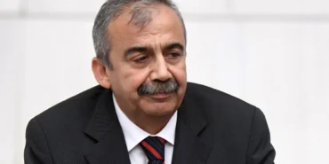 Sırrı Süreyya Önder