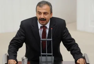 Sırrı Süreyya Önder,