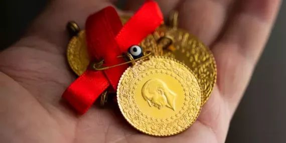 Altın Fiyatı Rekora Devam Ediyor: Tarihi Rekor!