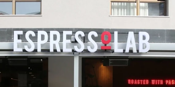 Espressolab, Boykot Çağrısı Nedeniyle Eski CHP Milletvekiline Dava Açtı