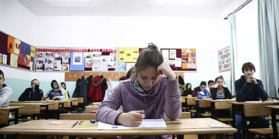 İstanbul’da 84 Bin Öğrenci Bursluluk Sınavı’na Giriyor!