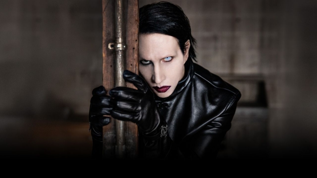 Ünlü Rock Yıldızı 18 Yıl Aradan Sonra Türkiye'ye Geliyor!