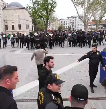 Öğrenci yürüyüş