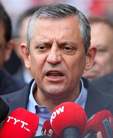 özgür özel