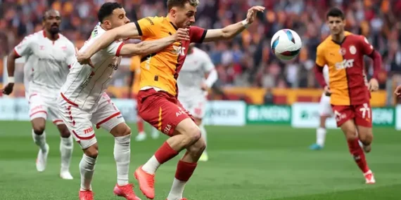 Galatasaray, Sivasspor Karşısında Yarım Saatte Fişi Çekti: 4 – 1