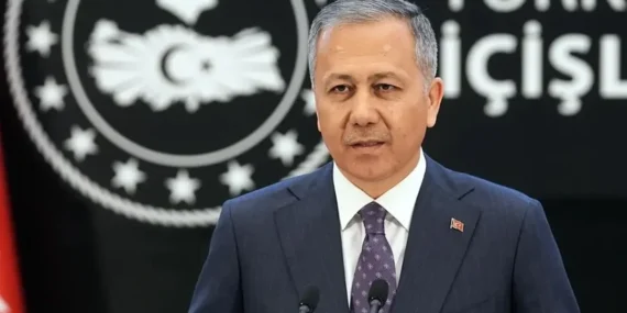 Ali Yerlikaya Göçmen Kaçakçılarına Operasyon Yapıldığını Duyurdu