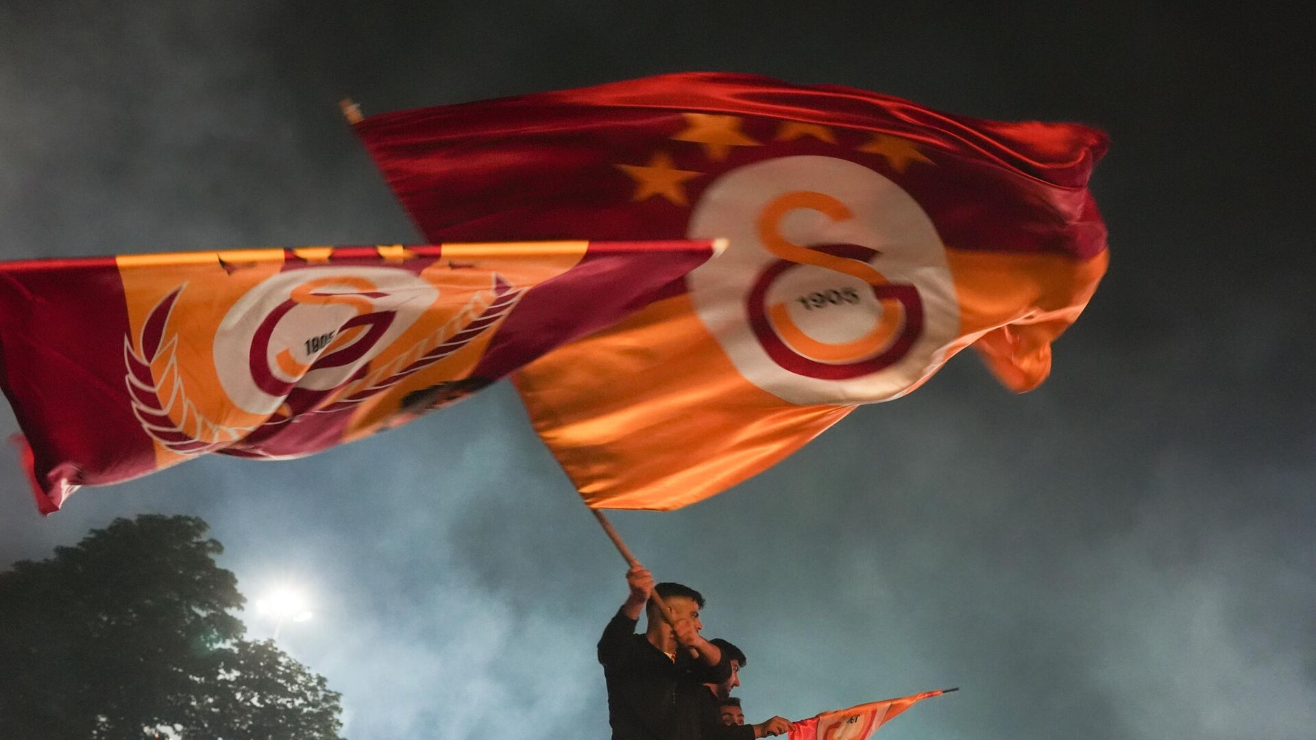 Galatasaray gelir