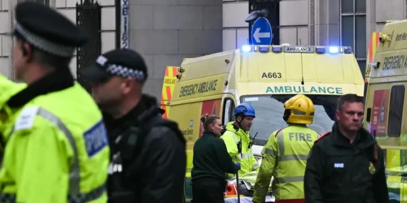 Liverpool’da Şampiyonluk Kutlamalarında Araç Kalabalığın İçine Daldı