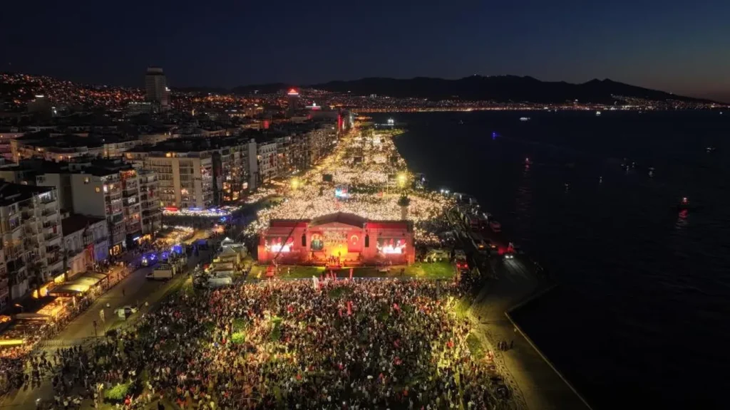 Millet İradesine Sahip Çıkıyor