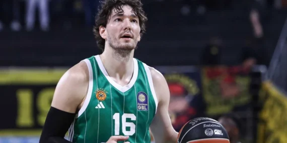 Cedi Osman 19 Mayıs Paylaşımı Yaptı: Yunanistan Karıştı