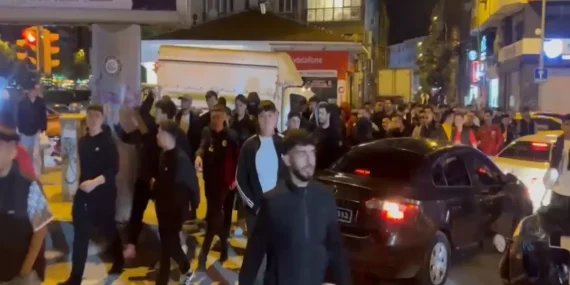 Eskişehir’de Eskişehirspor Taraftarından Galatasaray’a Tepki!