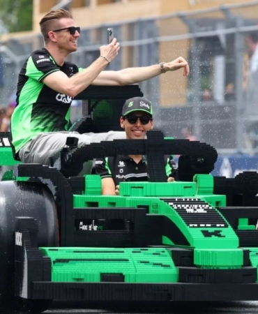 Formula 1 Pilotları LEGO Araçlarla Yarıştı!