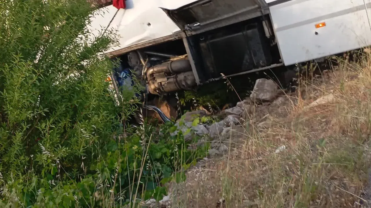 ısparta tur otobsü kazası