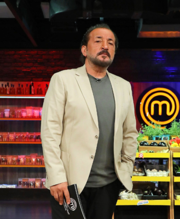 mehmet-yalcinkayanin-restoranindaki-fiyatlar-ortaya-cikti-sosyal-medyada-tartisma-baslatti-17470348654634_4